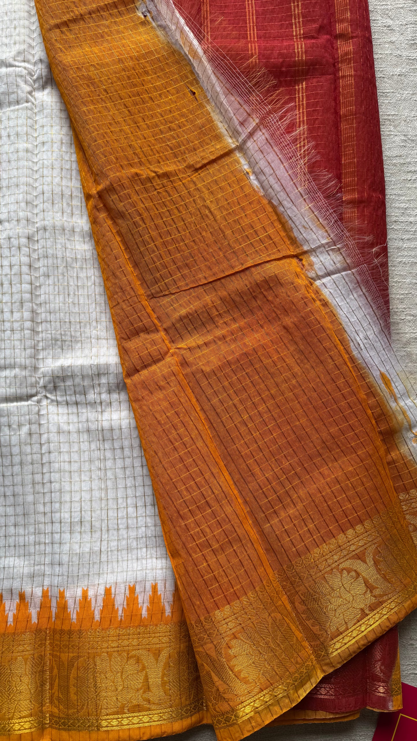 Chilli Red - Yellow - sungudi cotton checks, ivory gold base, soft cotton - YCON25COTN99
