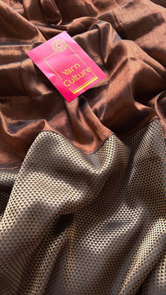 Khoobsurat Saaya - A Beautiful Shadow : Copper with Black and Gold Brocade Pallu & Blouse, Mul Tissue - YCTMEMT01