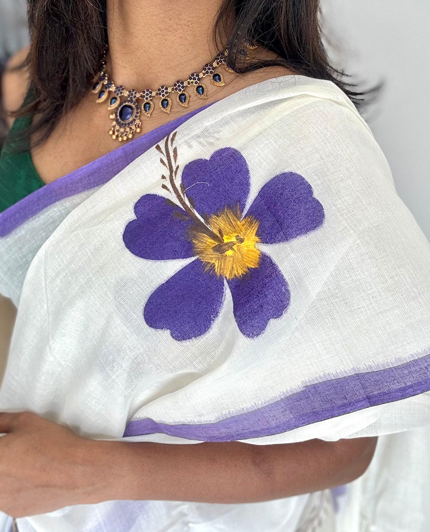 Ivory soft cotton with painted hibiscus flowers in violet - YCON25BCSC48