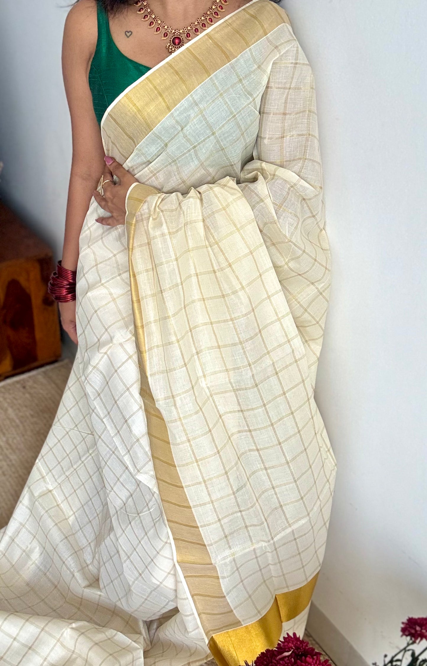 Ivory and gold checks, kerala tissue cotton - YCON25MC272