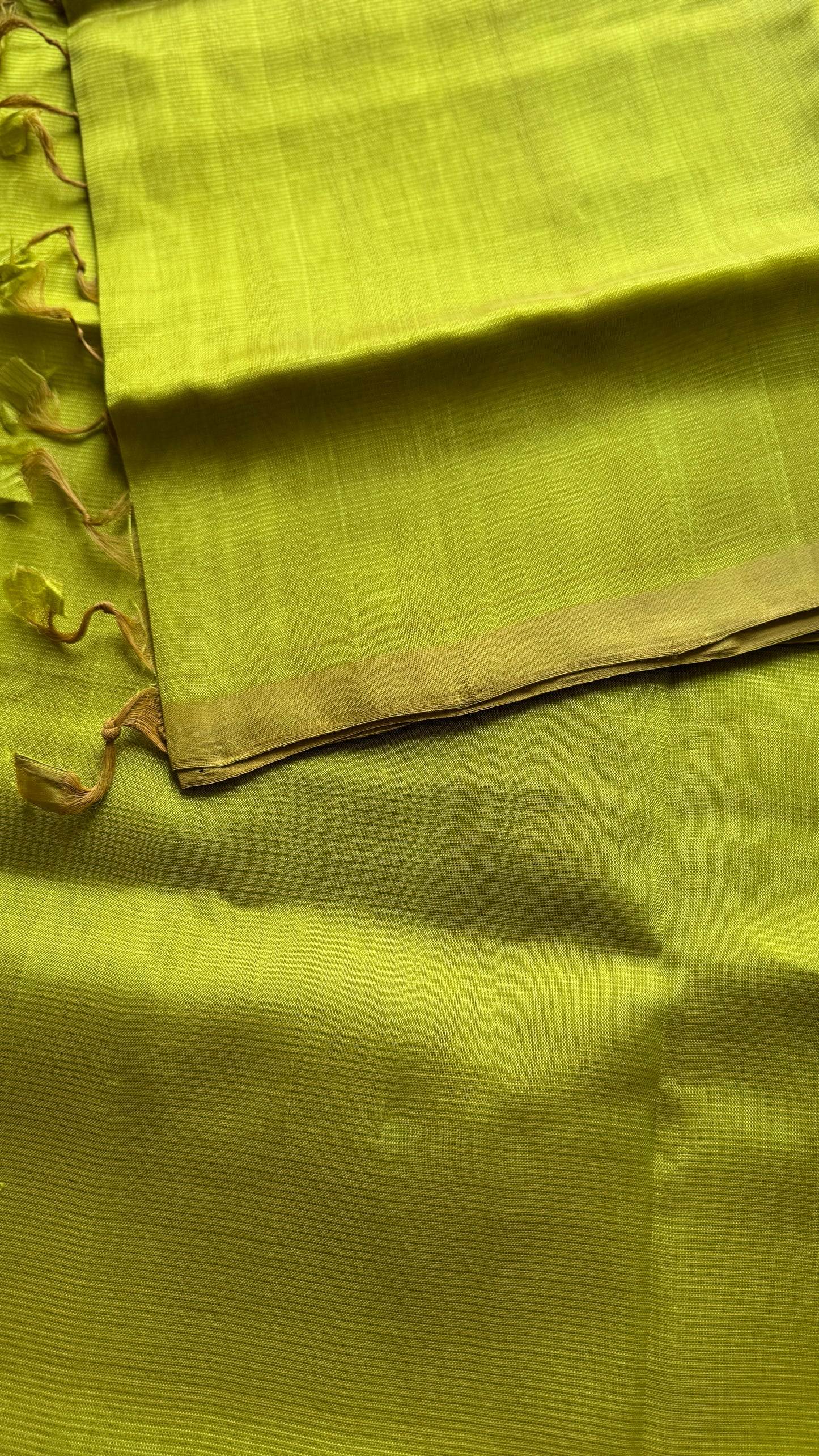 Plain lime green, mangalgiri silk cotton, handwoven, soft, light weight - YCWOTDMSCM10