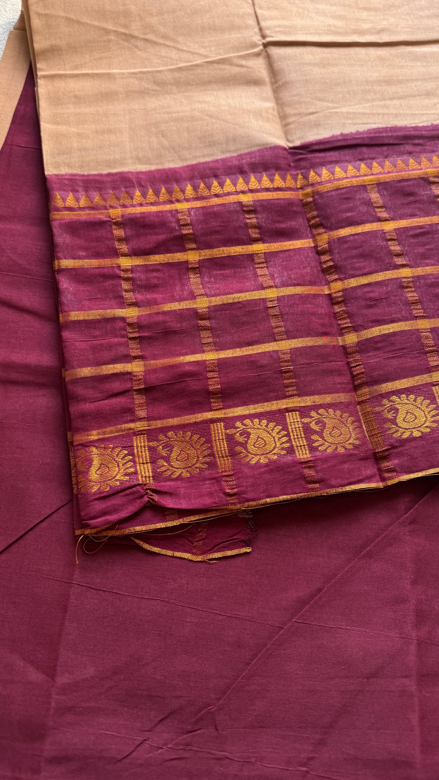 Beige - Maroon Kattam (Checkered) Border - Madurai Sungudi cotton - YCCOTNSKCB07