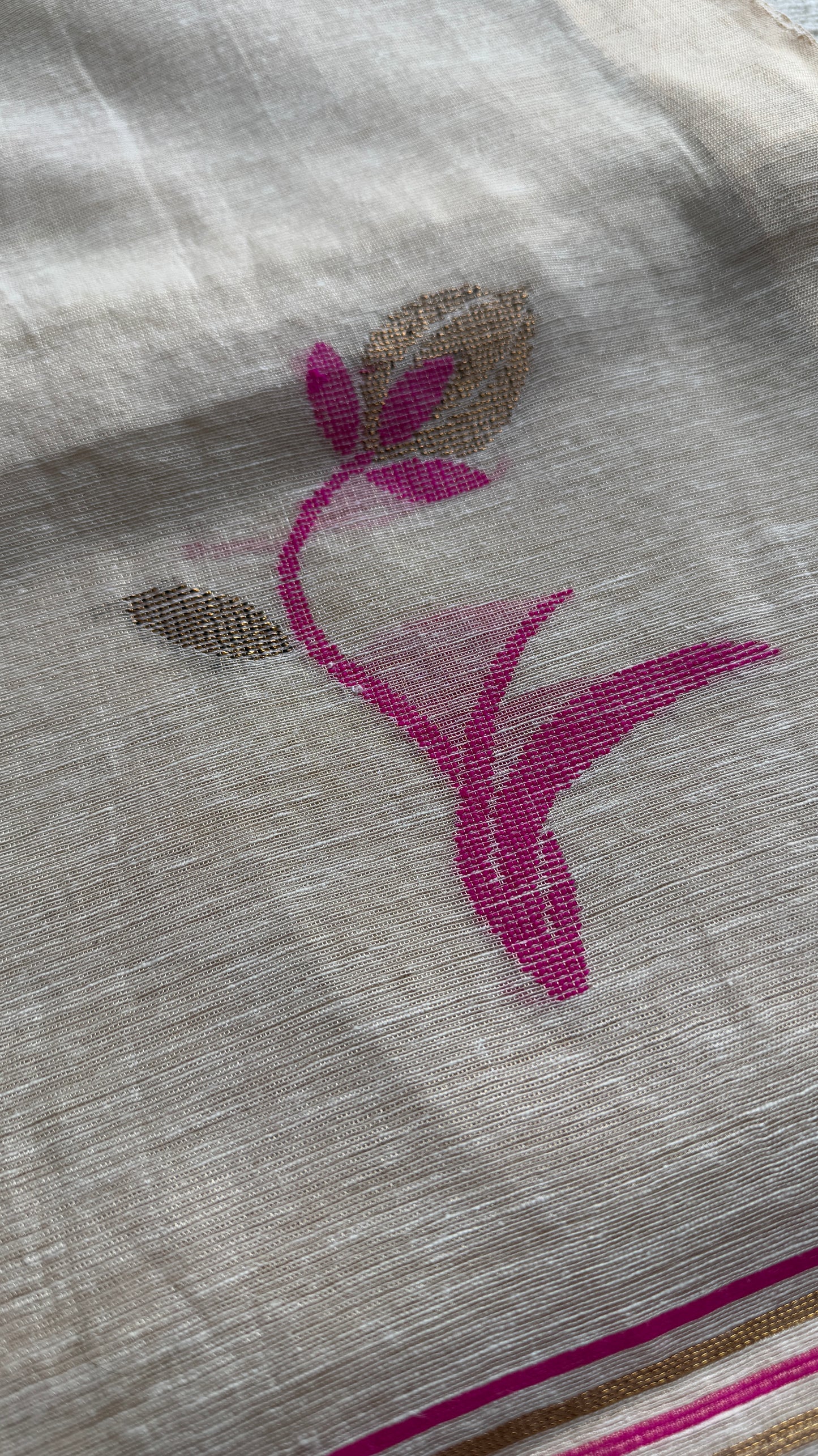 Rosebuds in Ivory - Pure Linen, Handwoven