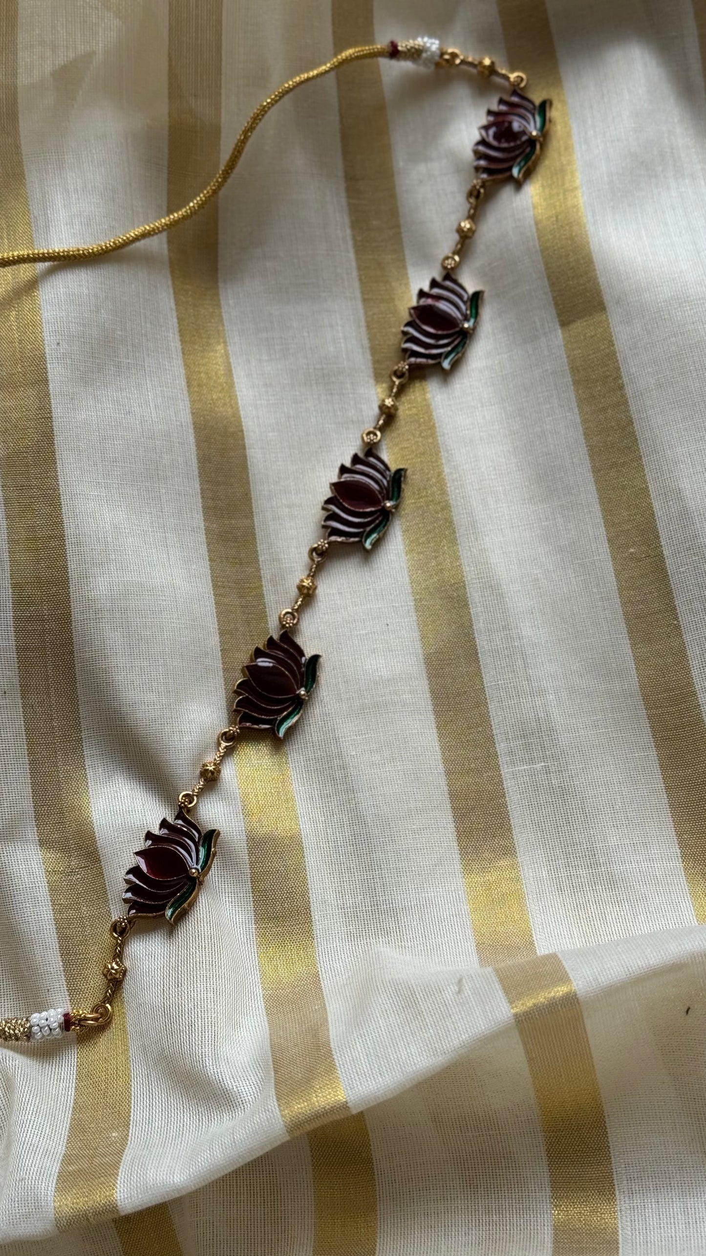Dark red lotus pendant necklace - YCAGC30