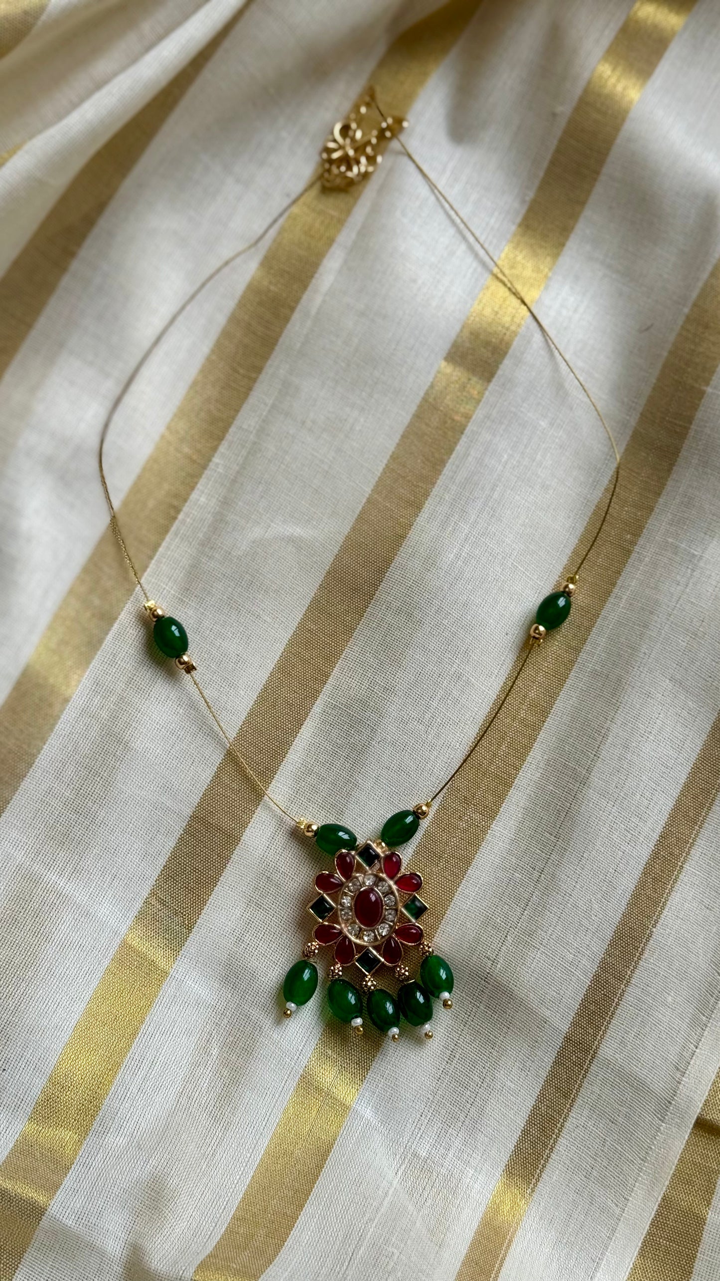 Dark green beads, red and white stone pendant, invisible chain neckpiece - YCAGC71