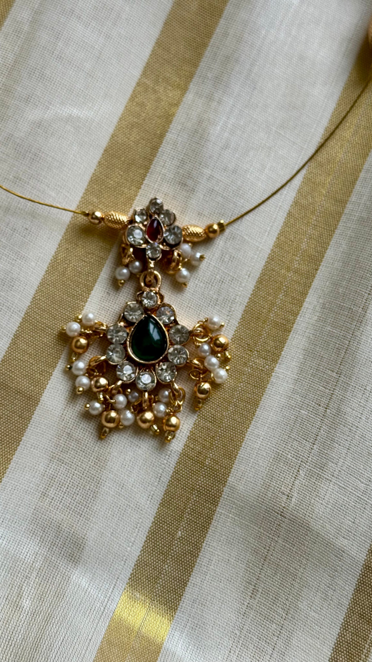 Red and white stone pendant with pearl drops, invisible chain neckpiece - YCAGC73