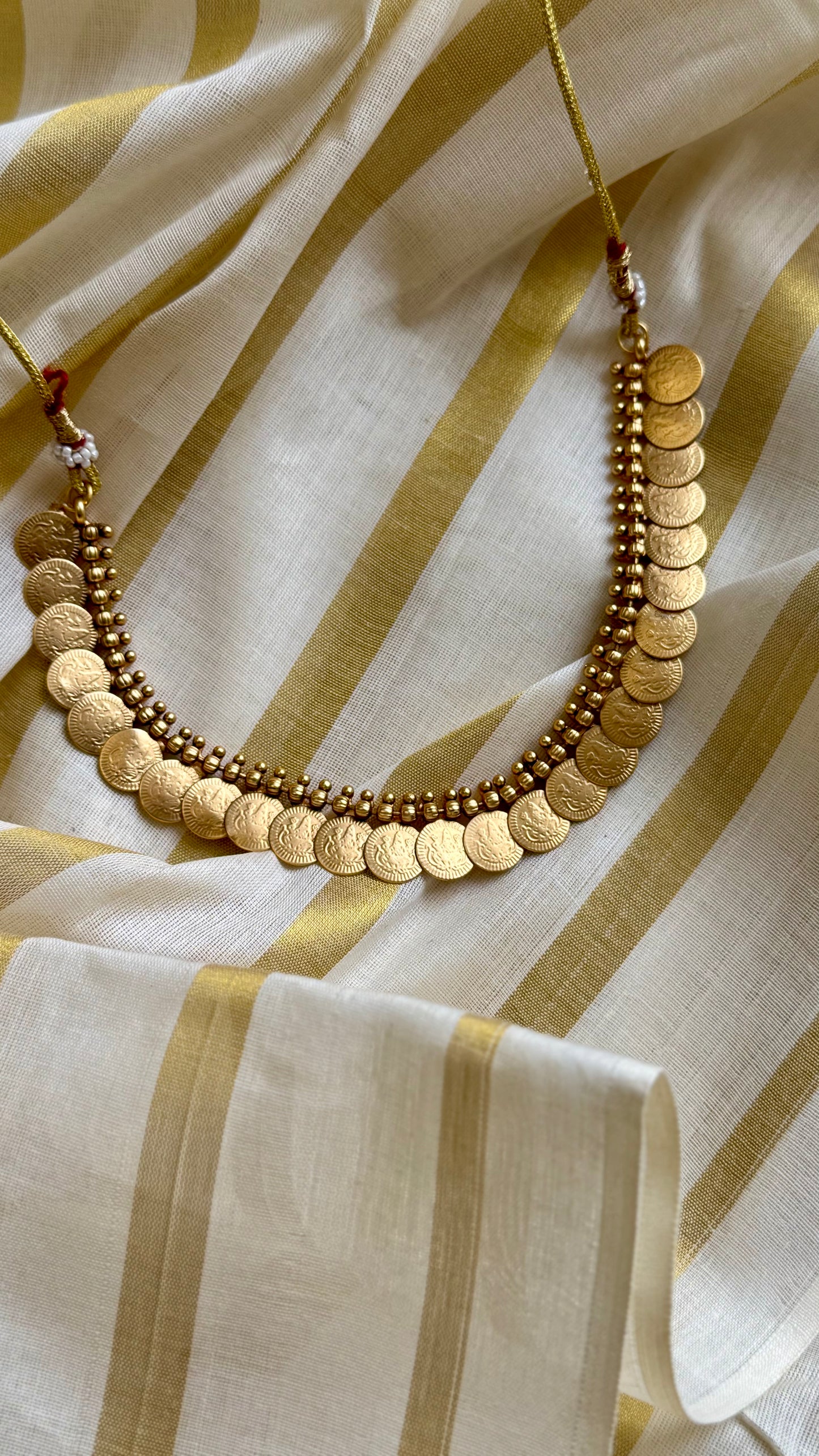 Single layer antique gold coin necklace - YCAGC25