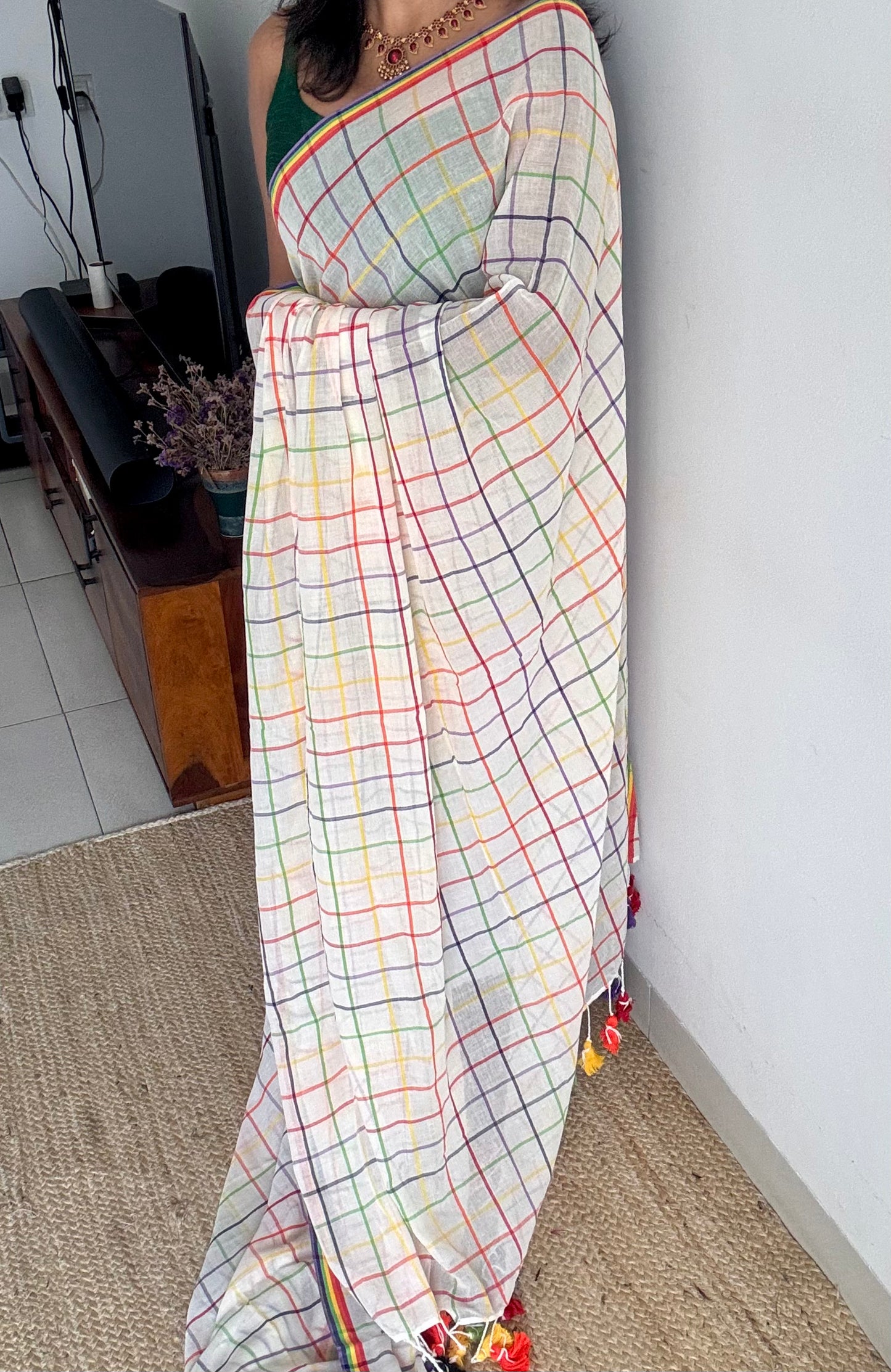 Ivory with multicolour checks, mul cotton - YCON25BCM52