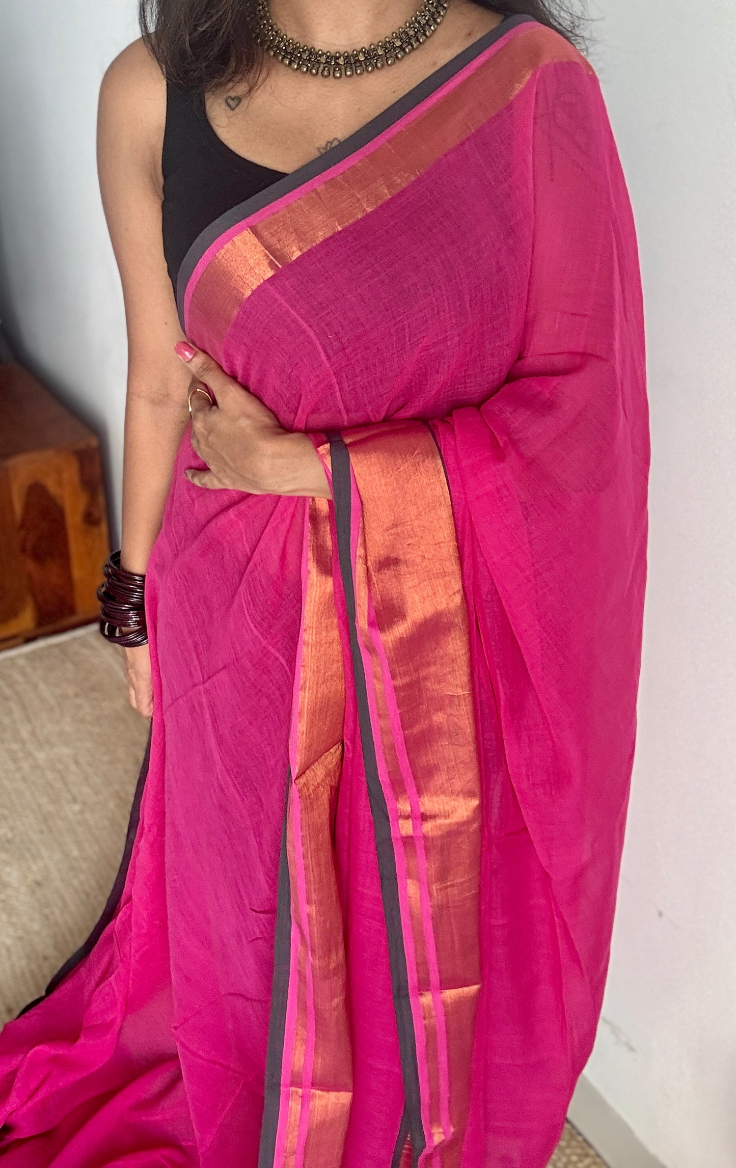 Dark pink with antique gold zari border, mul cotton YCBCMCM06