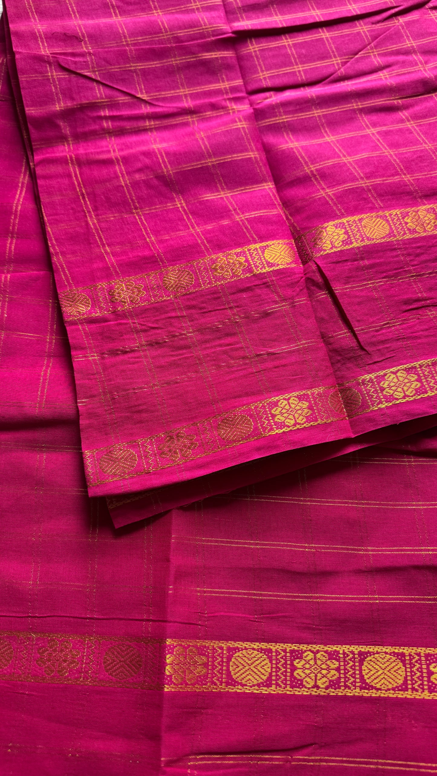 Hot pink adayar zari kattam, sungudi cotton, with contrast blouse fabric - YCCOTNAZKR04