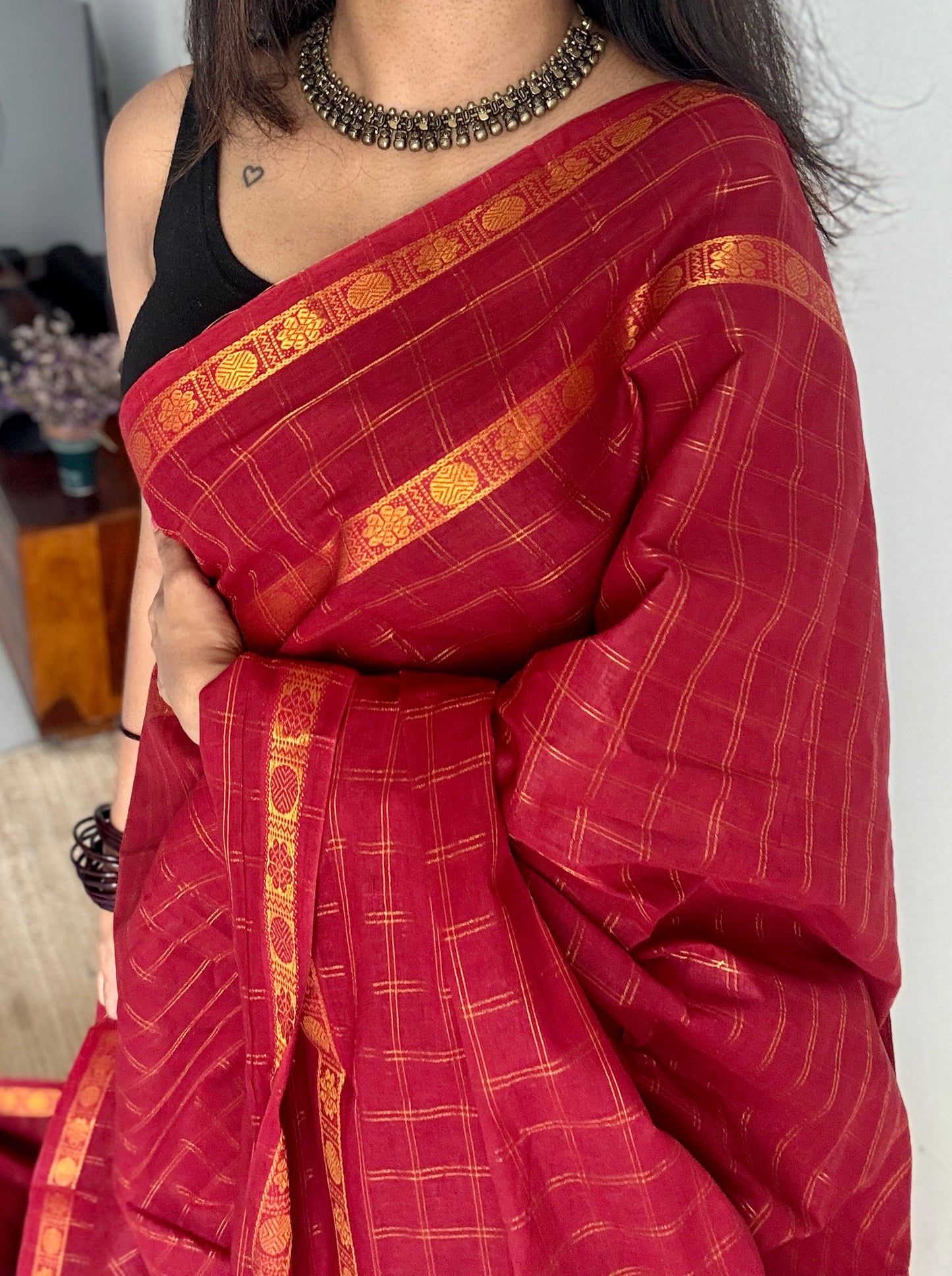 Maroon adayar zari kattam, sungudi cotton, with contrast blouse fabric - YCCOTNAZKR03