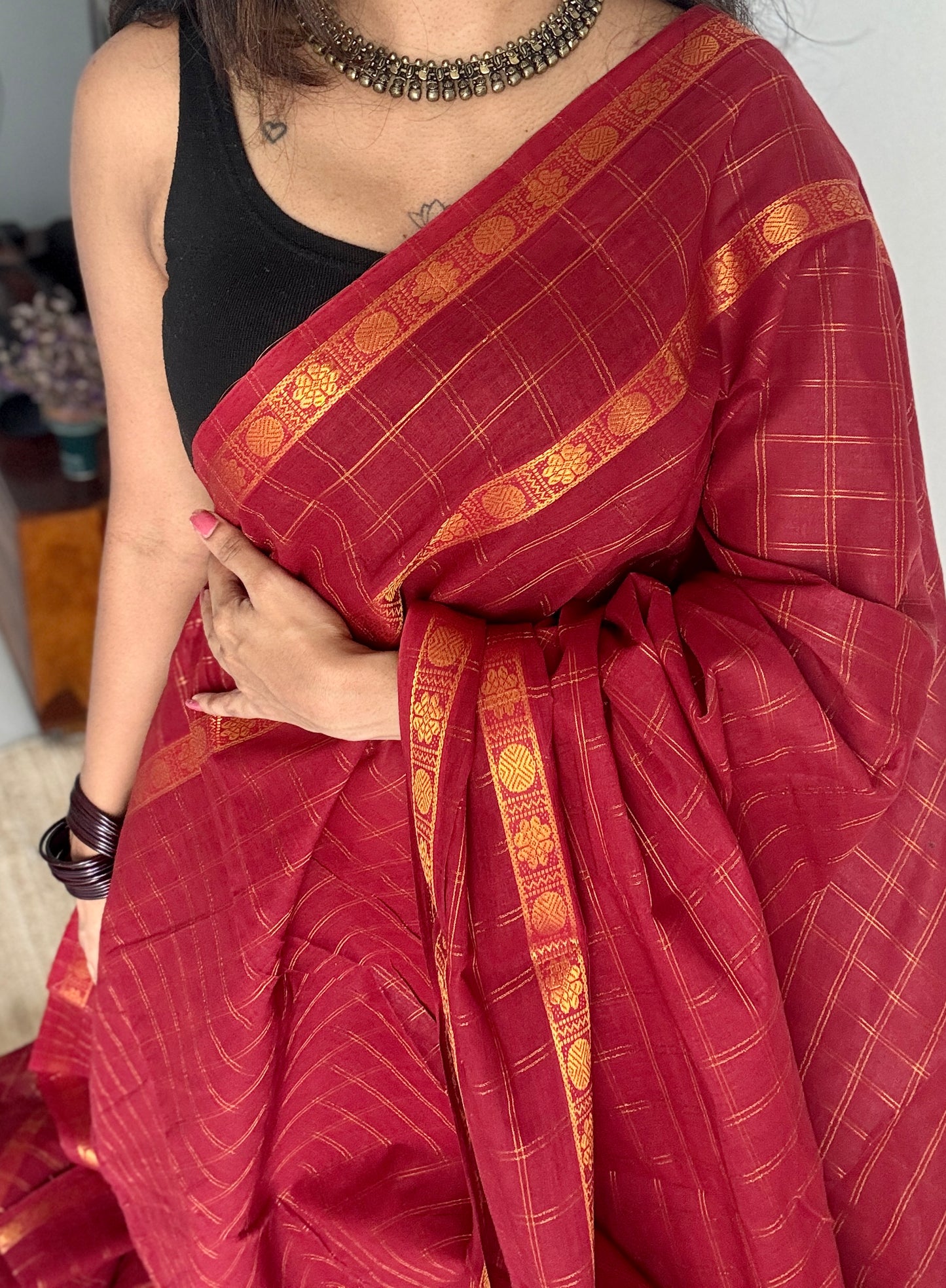 Maroon adayar zari kattam, sungudi cotton, with contrast blouse fabric - YCCOTNAZKR03