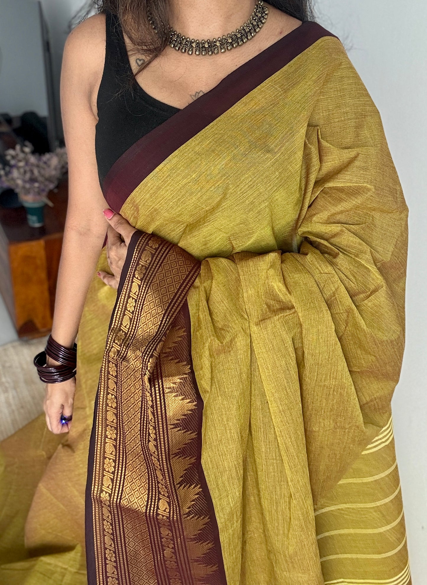Light Green with Brown Contrast Border (single side) - Chettinad Cotton - YCCOTNCLWB06