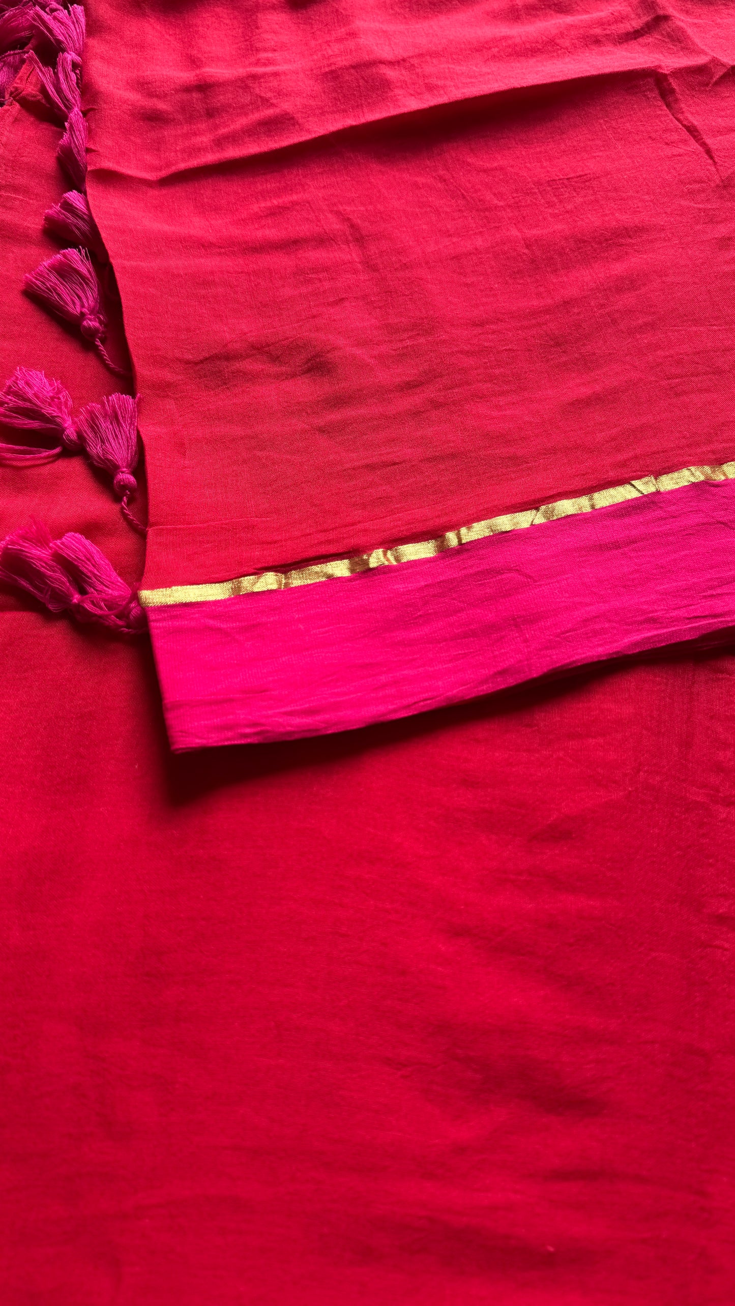 Red with pink border, mul cotton YCBCMCM25