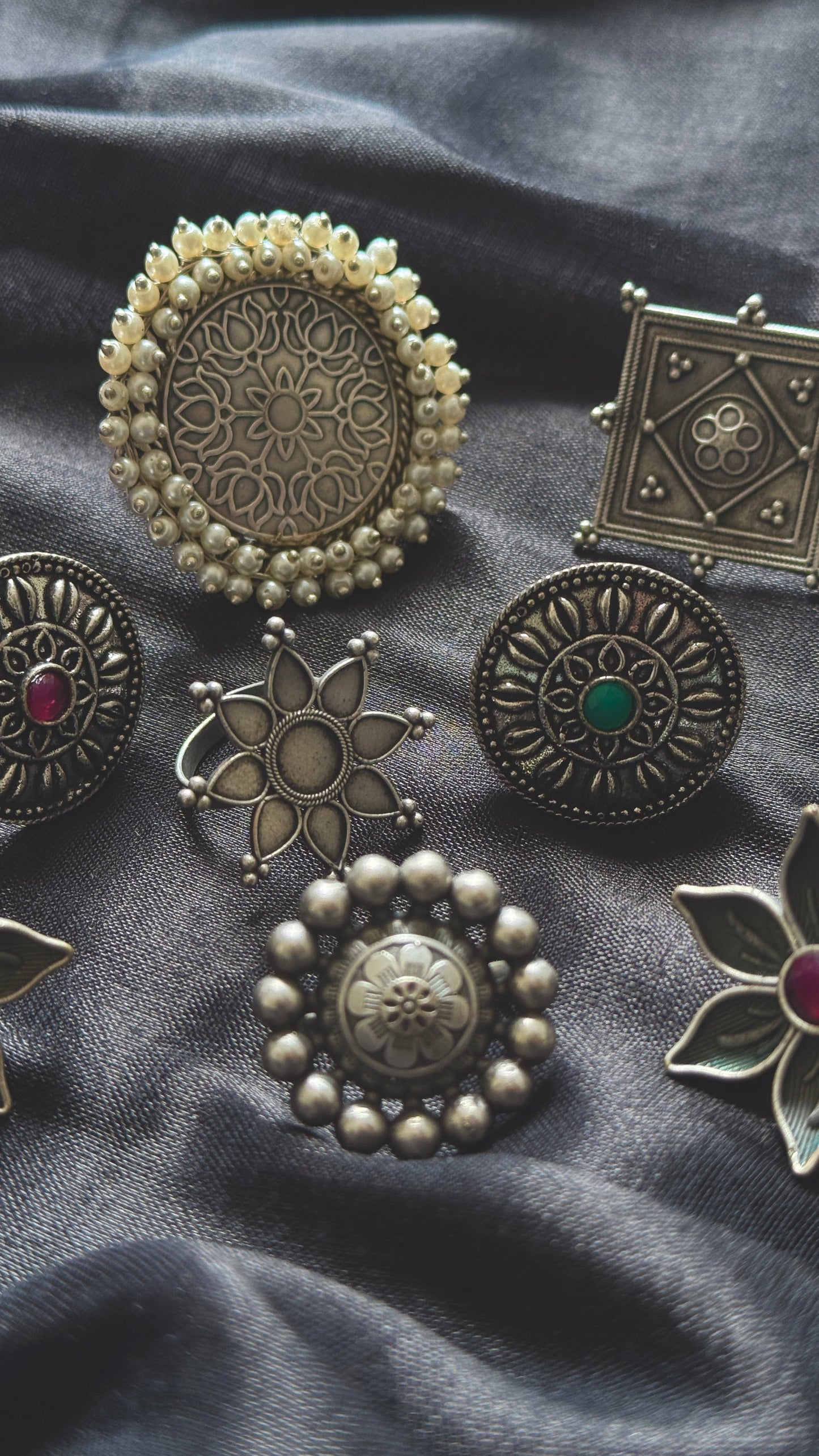 Antique Bloom - Adjustable Round Floral Ring