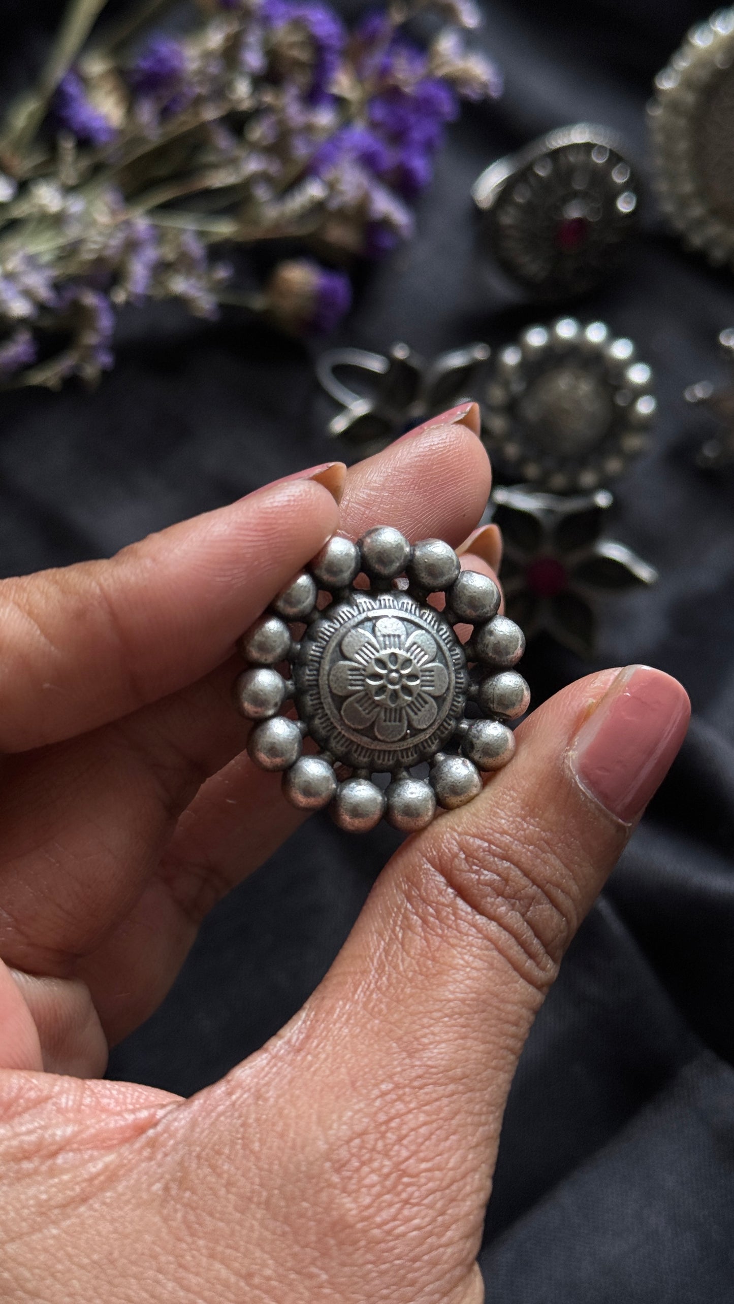 Antique Bloom - Adjustable Round Floral Ring