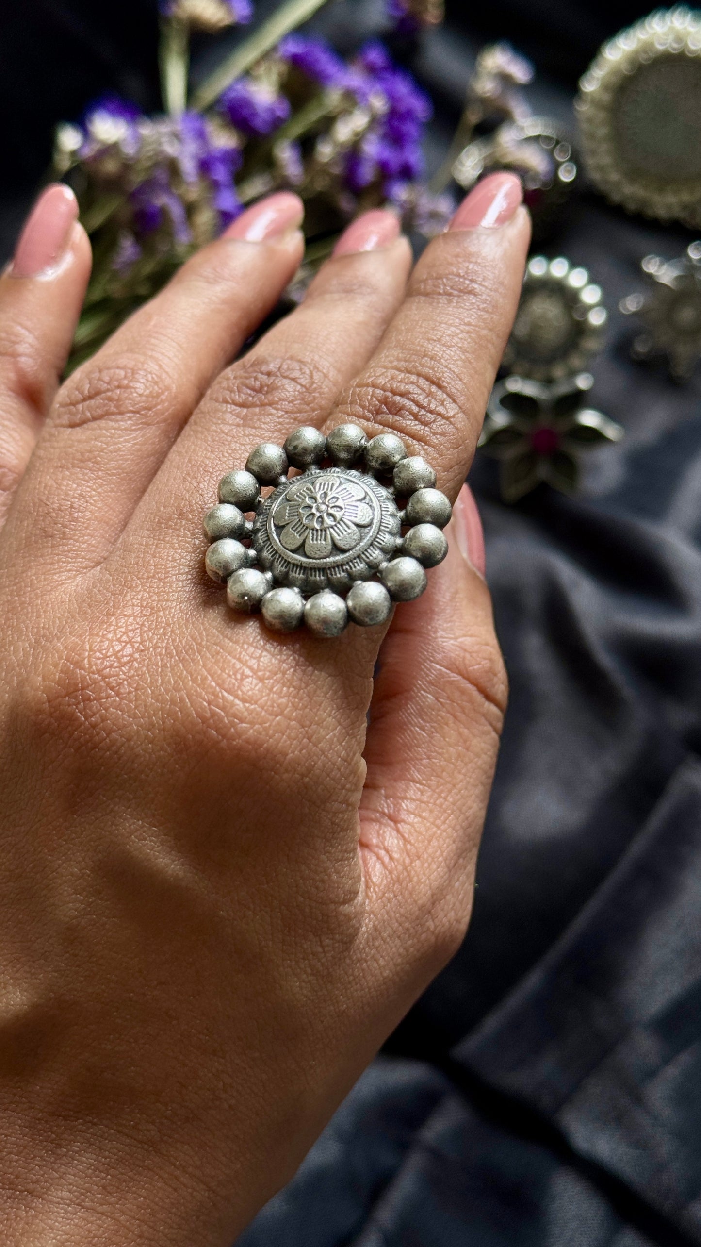 Antique Bloom - Adjustable Round Floral Ring