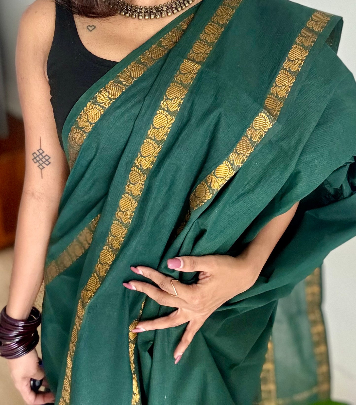 Dark green rettaipettu peacock gap border, kattuchayam dyed madurai cotton saree  - YCCOTNMSJUL02