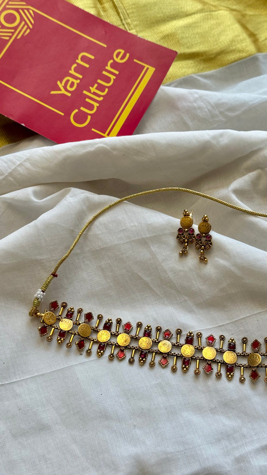 Coin and red stone neckpiece with earrings - YCGPNP636