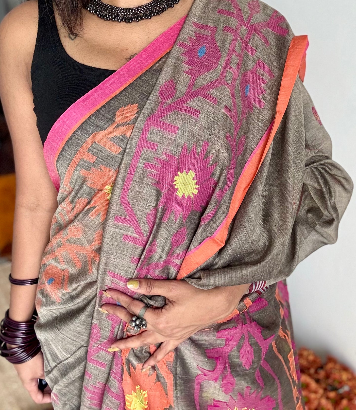 Grey with pink and orange jamdani saree in mul cotton - YCBCJDFE381