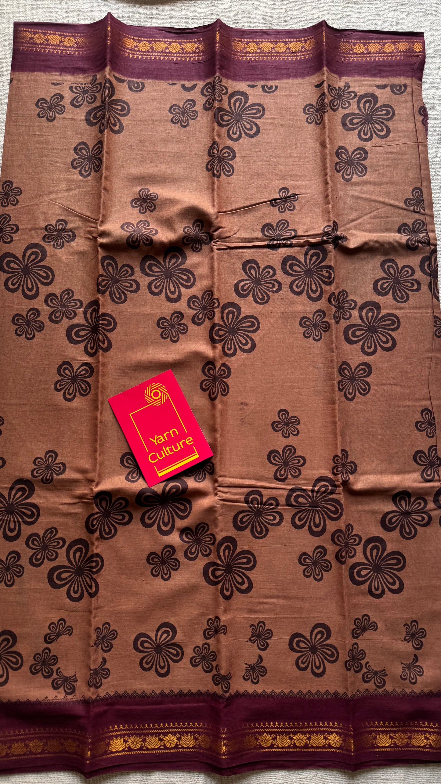 Light brown with maroon, motif printed, kattuchayam dyed madurai sungudi cotton saree - YCCOTNMSFE77