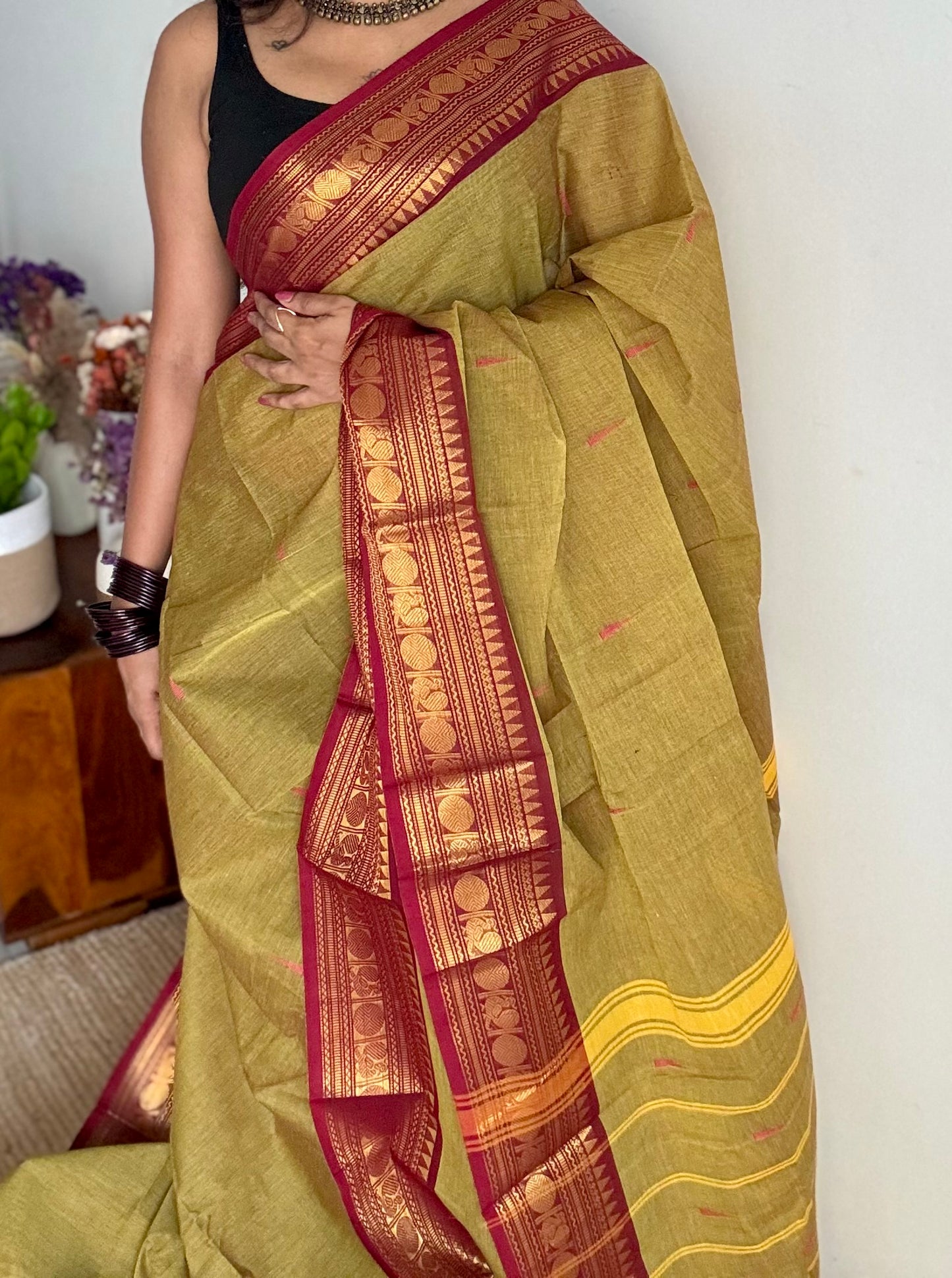 Kanchi cotton saree, parrot green with dark red zari border - YCCOTNAP83