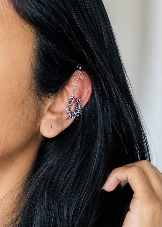 Bugadi clip-on (non pierced), ruby stone, peacock pattern, oxidised silver - YCOSEBU513