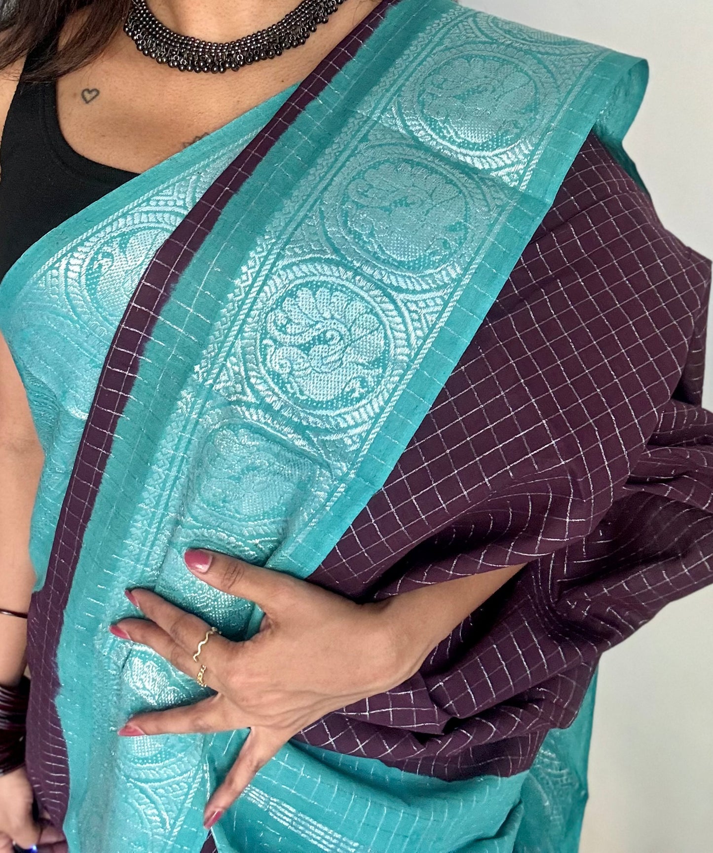 Purple brown with turquoise, silver zari checkered sungudi, kattuchayam dyed madurai cotton - YCCOTNMSAP106