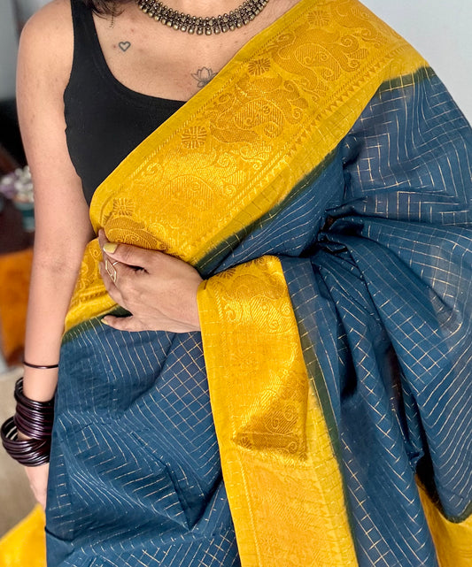 Dark teal with turmeric yellow, checkered with zari border, sungudi cotton - YCCOTNSUDE48