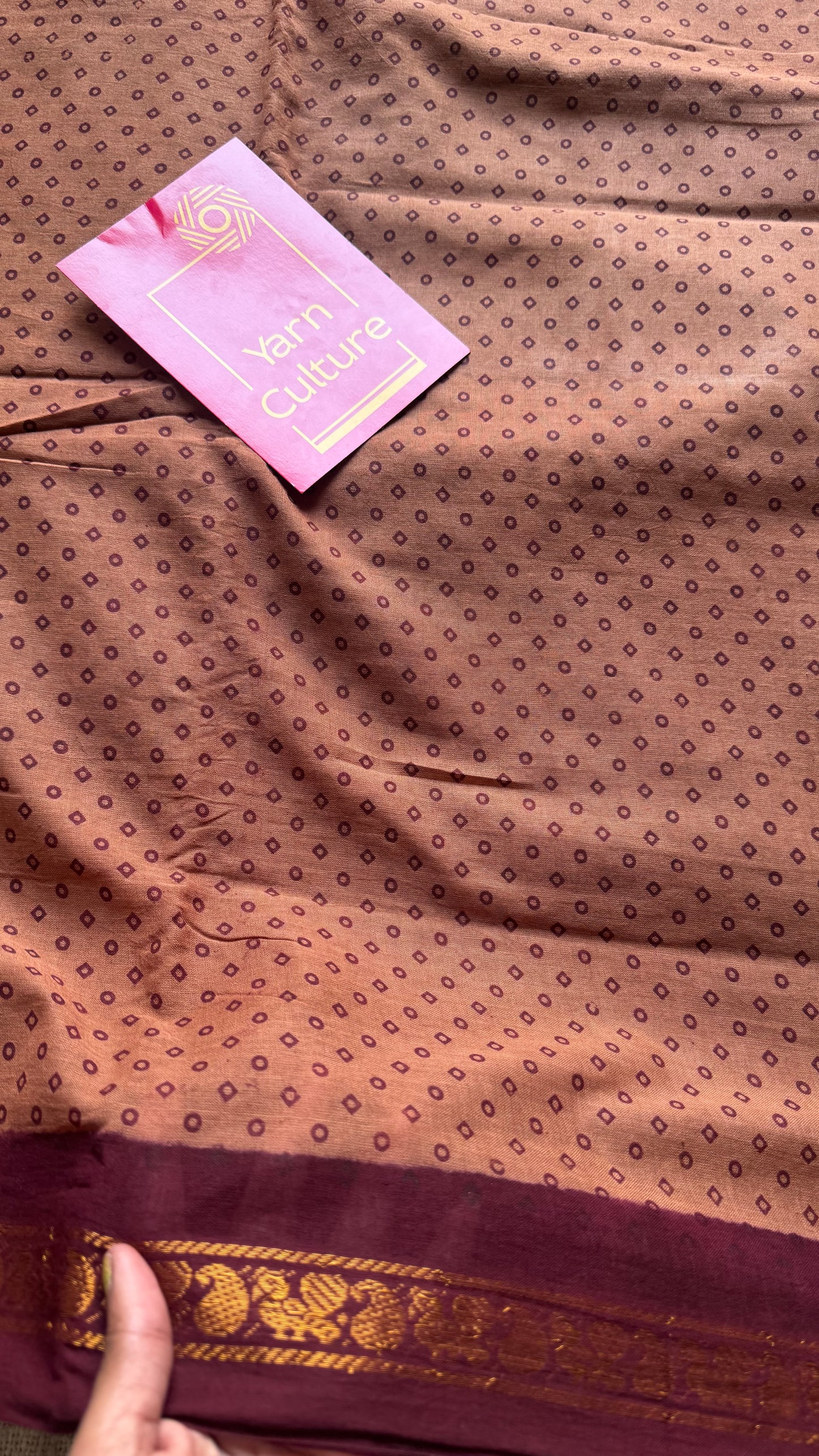 Madisar saree (9 yards) - Light brown with maroon, motif printed, kattuchayam dyed madurai sungudi cotton saree - YCCOTNMSFE79