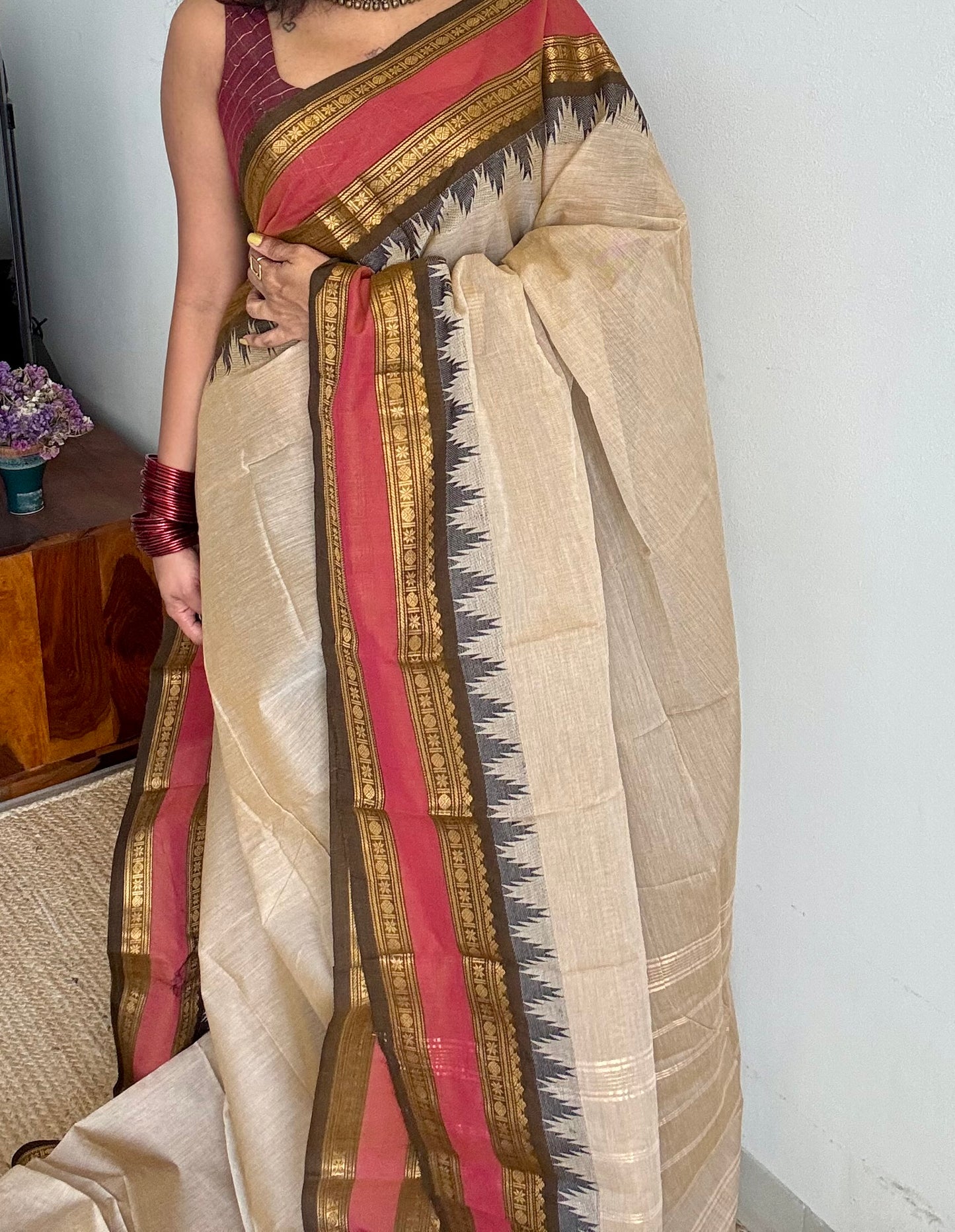 Cream with light red Kanchi cotton saree with rettaipettu double border - YCCOTNCCFE71