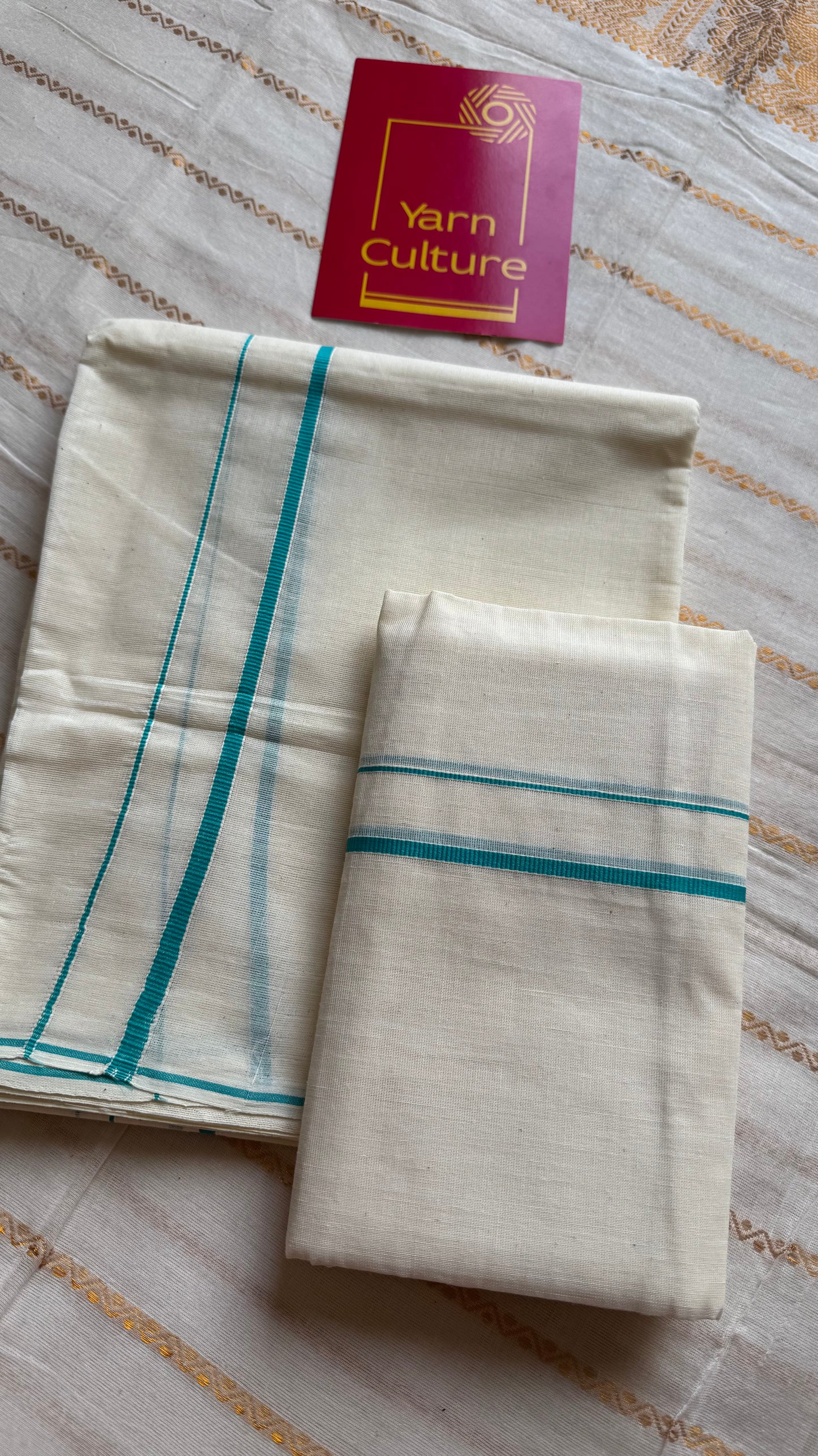 Set mund, kambikkara (thin border) with cyan blue coloured lines - YCIEON136