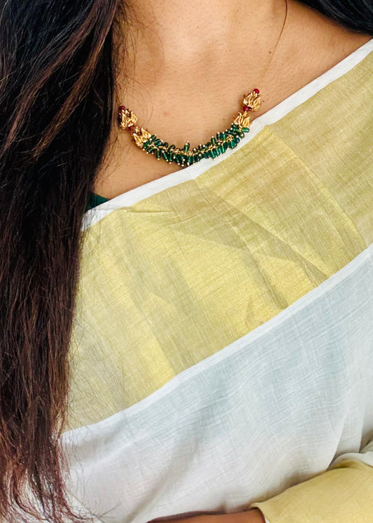 Green beads, invisible chain - YCGPNP800