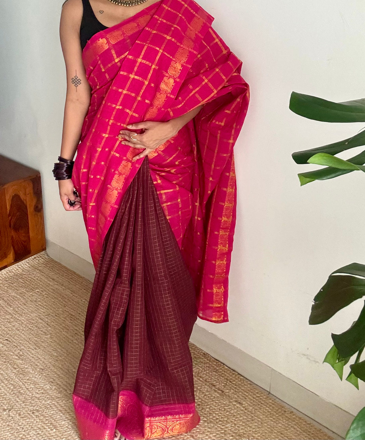 Hot pink and maroon, sungudi cotton half-half saree - YCCOTNIDOC24