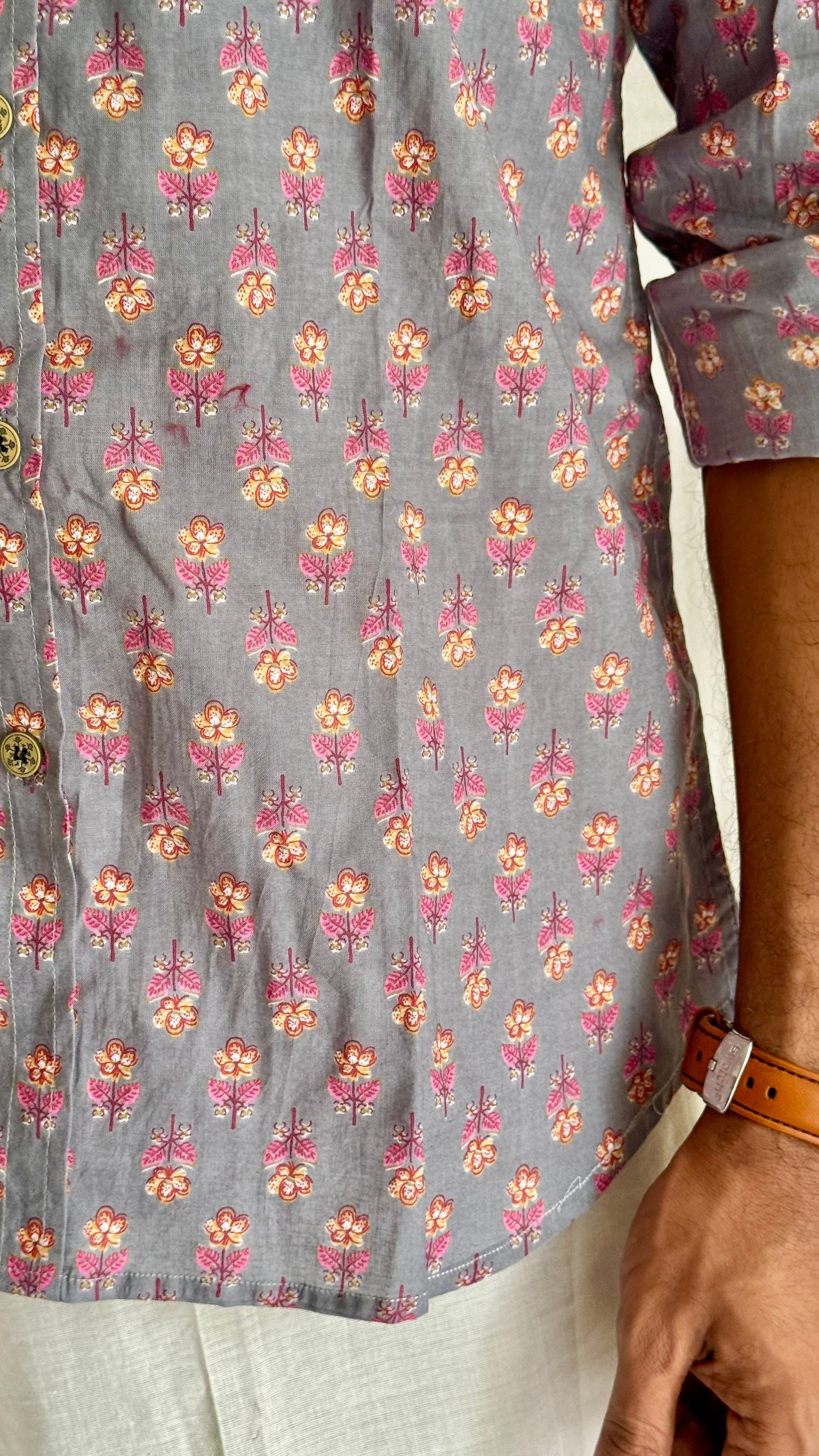 Grey Floral Block Printed Cotton Men's Full Sleeve Collared Shirt - YCMSEIE200
