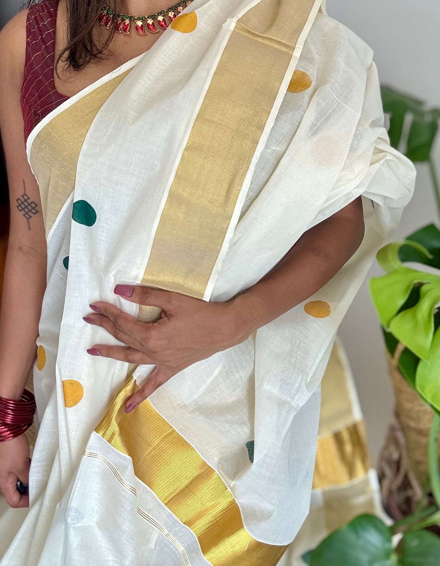 Ivory and gold soft cotton kasavu saree, dark green and yellow polka - YCIEON71