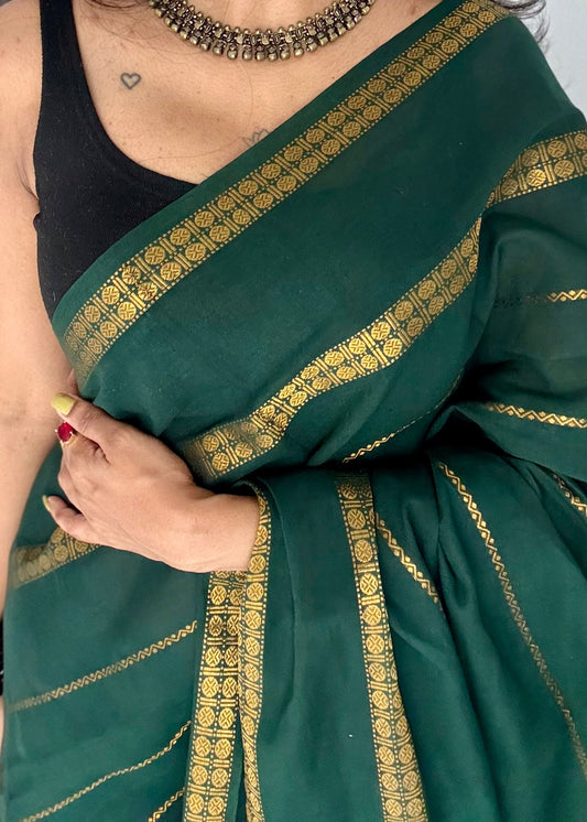 Dark green veldhaari with rettaipet border, kattuchayam dyed, madurai cotton - YCCOTNSEMS89