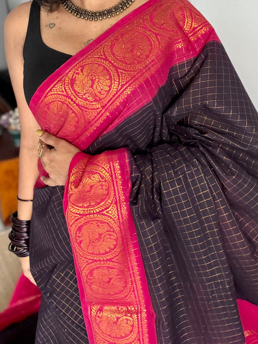 Black with rani pink checkered sungudi, madurai cotton - YCCOTNSUDE39
