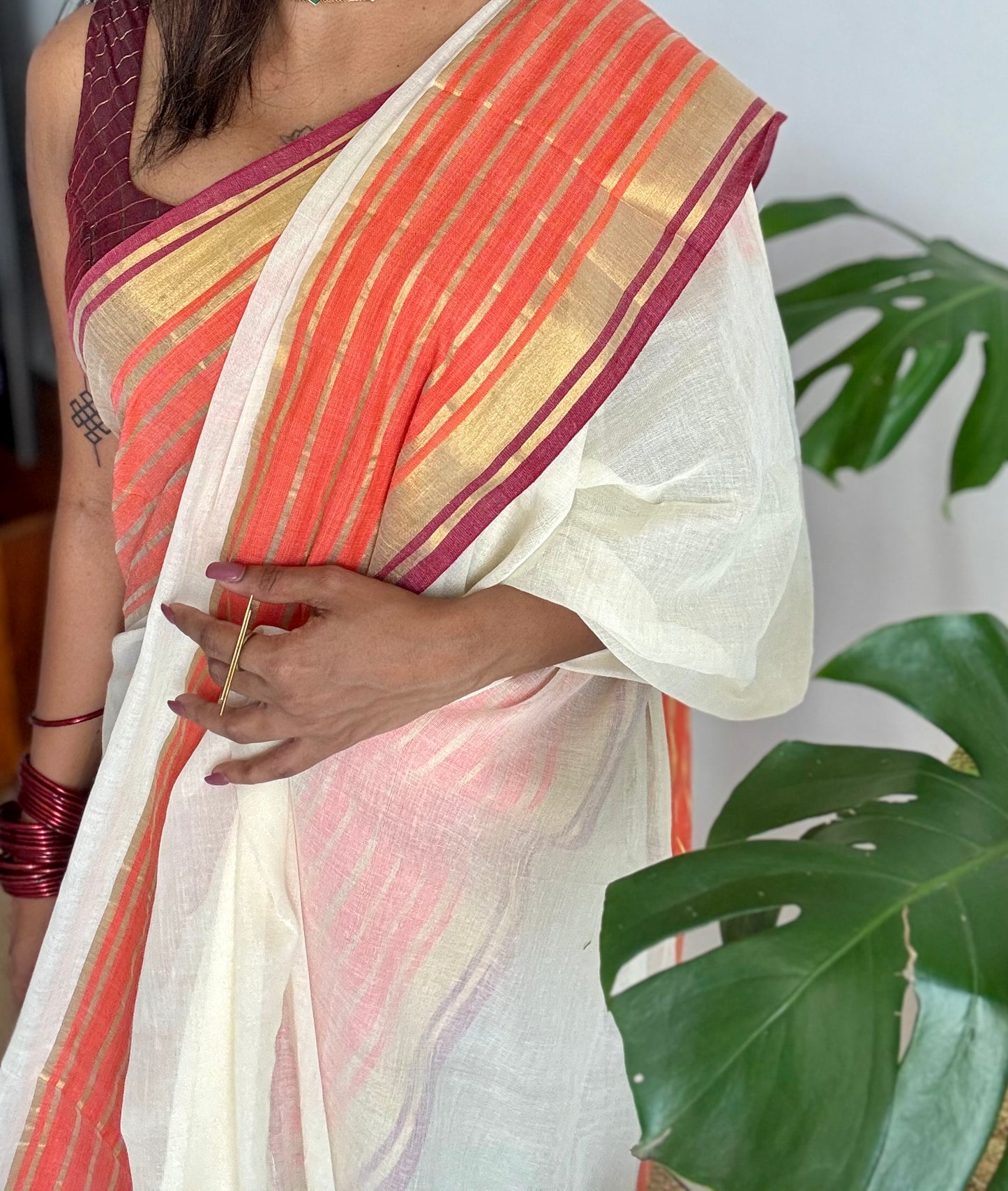 Ivory mul saree, orange with maroon striped border - YCIEON13
