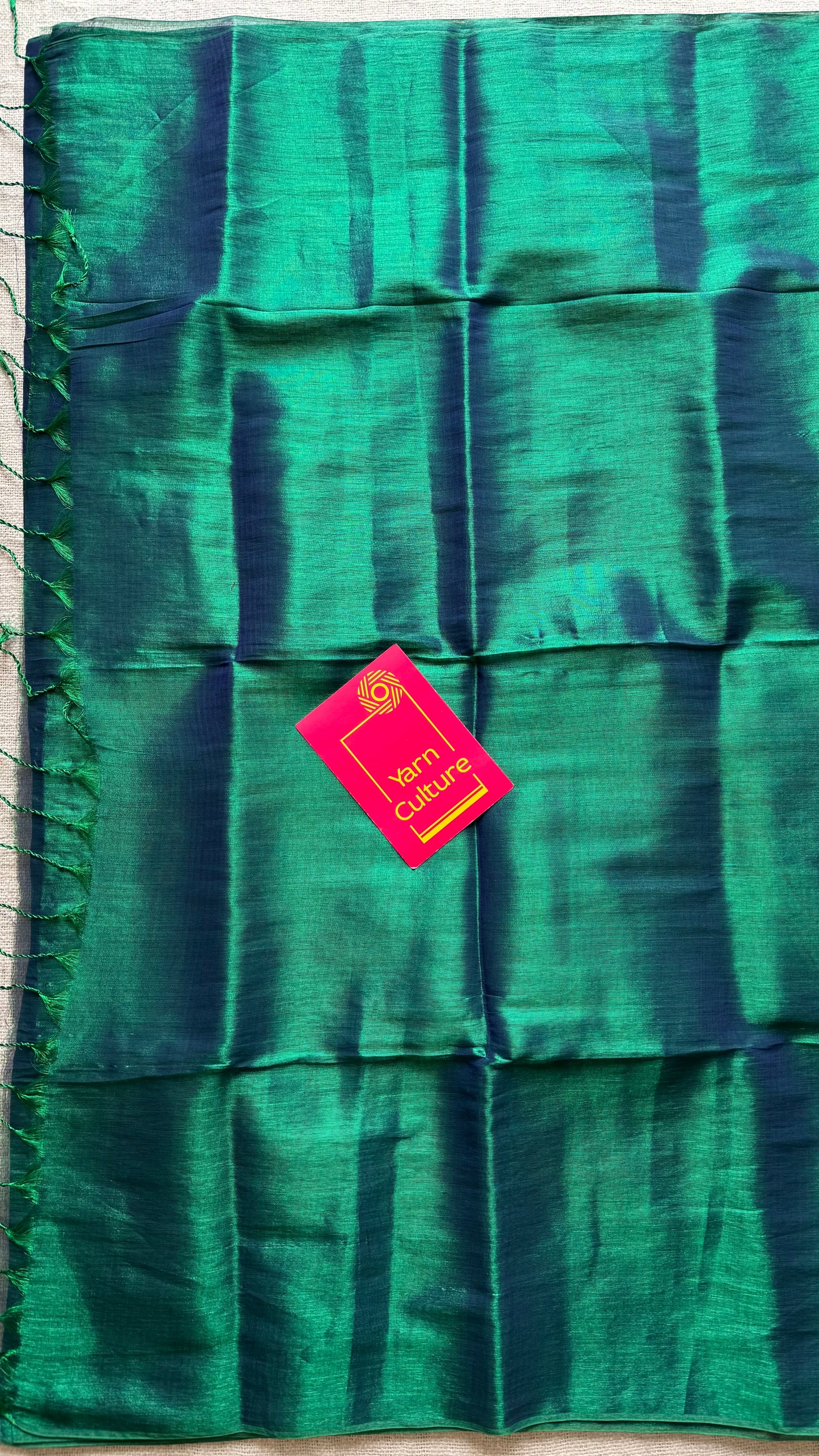 Peacock dual tone coloured mul tissue - YCBCMCLSE61