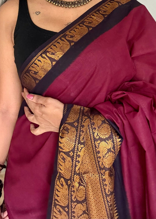 Maroon long border sungudi saree with black contrast, kattuchayam dyed madurai cotton - YCCOTNMA253