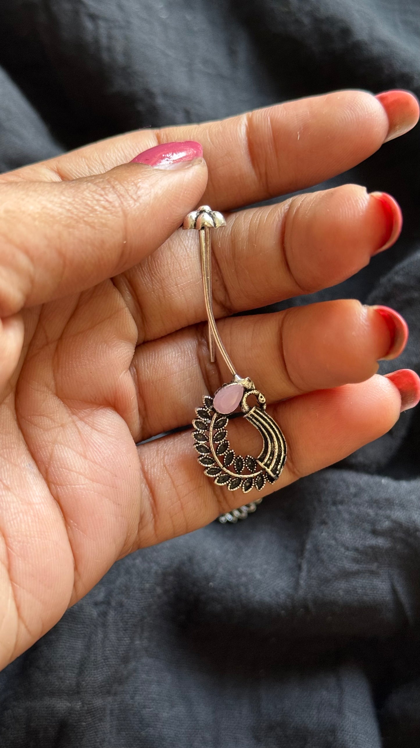 Bugadi clip-on (non pierced), pink stone, peacock pattern, oxidised silver - YCOSEBU512