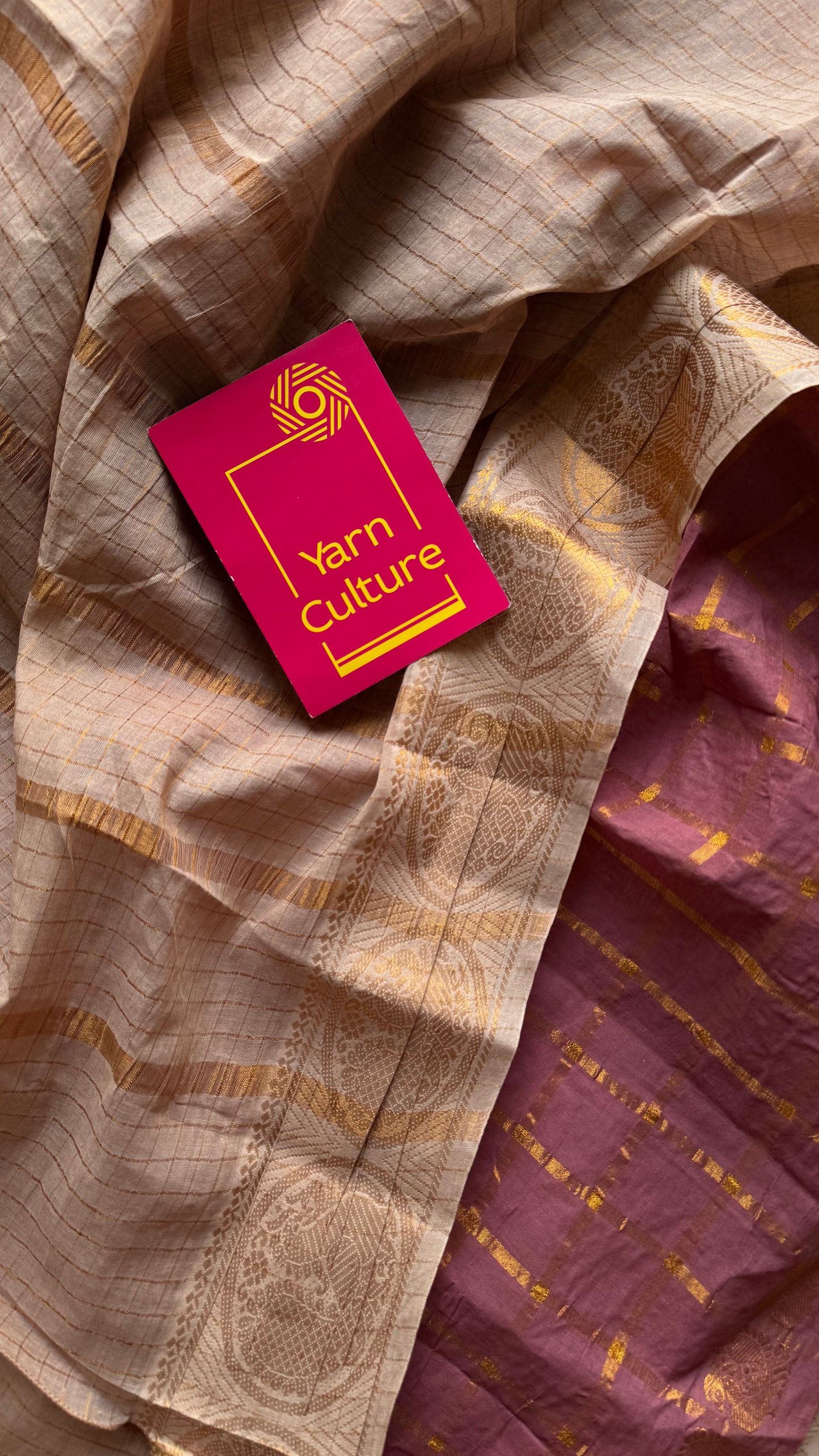 Cream with onion pink, sungudi cotton half-half saree - YCCOTNMSFE361