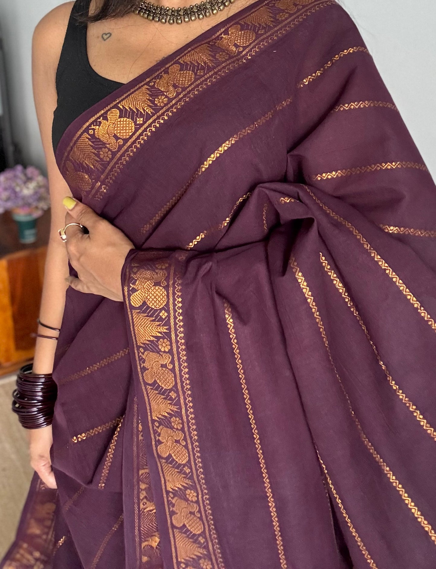 Purple brown velthaari patterned kattuchayam dyed madurai cotton saree - YCCOTNMSFE133
