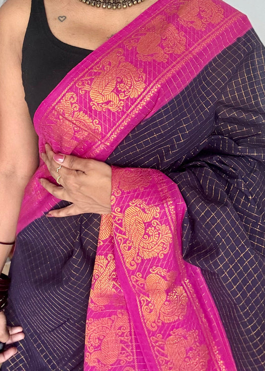 Dark blue with hot pink contrast zari checkered sungudi, kattuchayam dyed madurai cotton - YCCOTNMSAP194