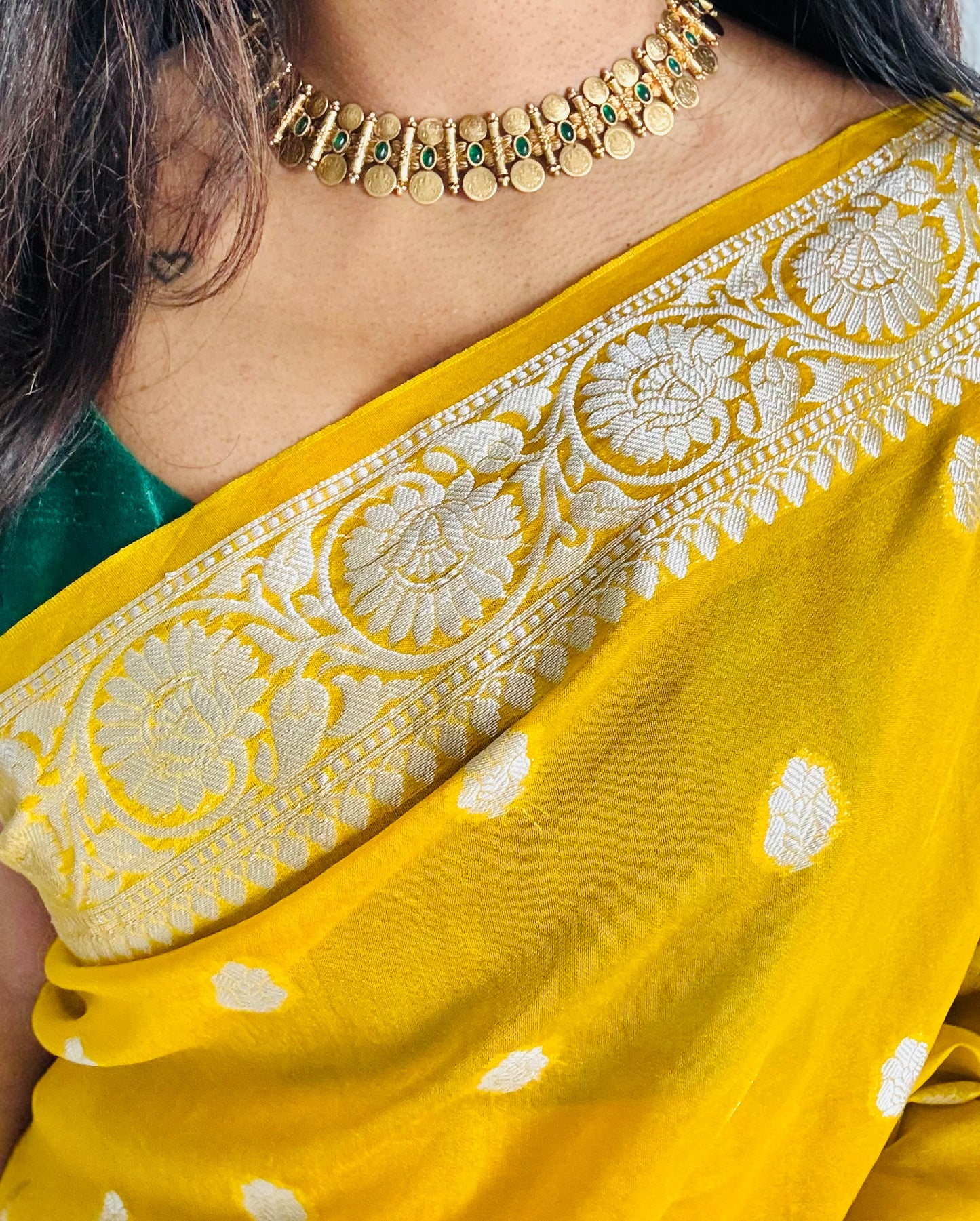 Coin necklace with green stones, with earrings - YCGPNP609