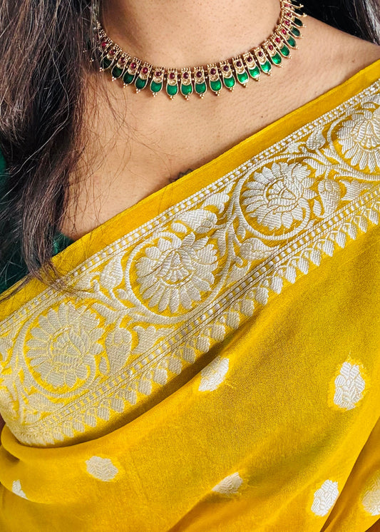 Green nagapadam neckpiece, with earrings - YCGPNP621