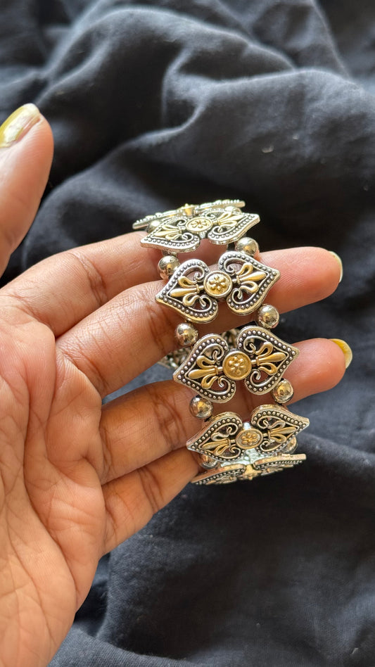 Free size openable bangle, dual tone - YCOSFB472