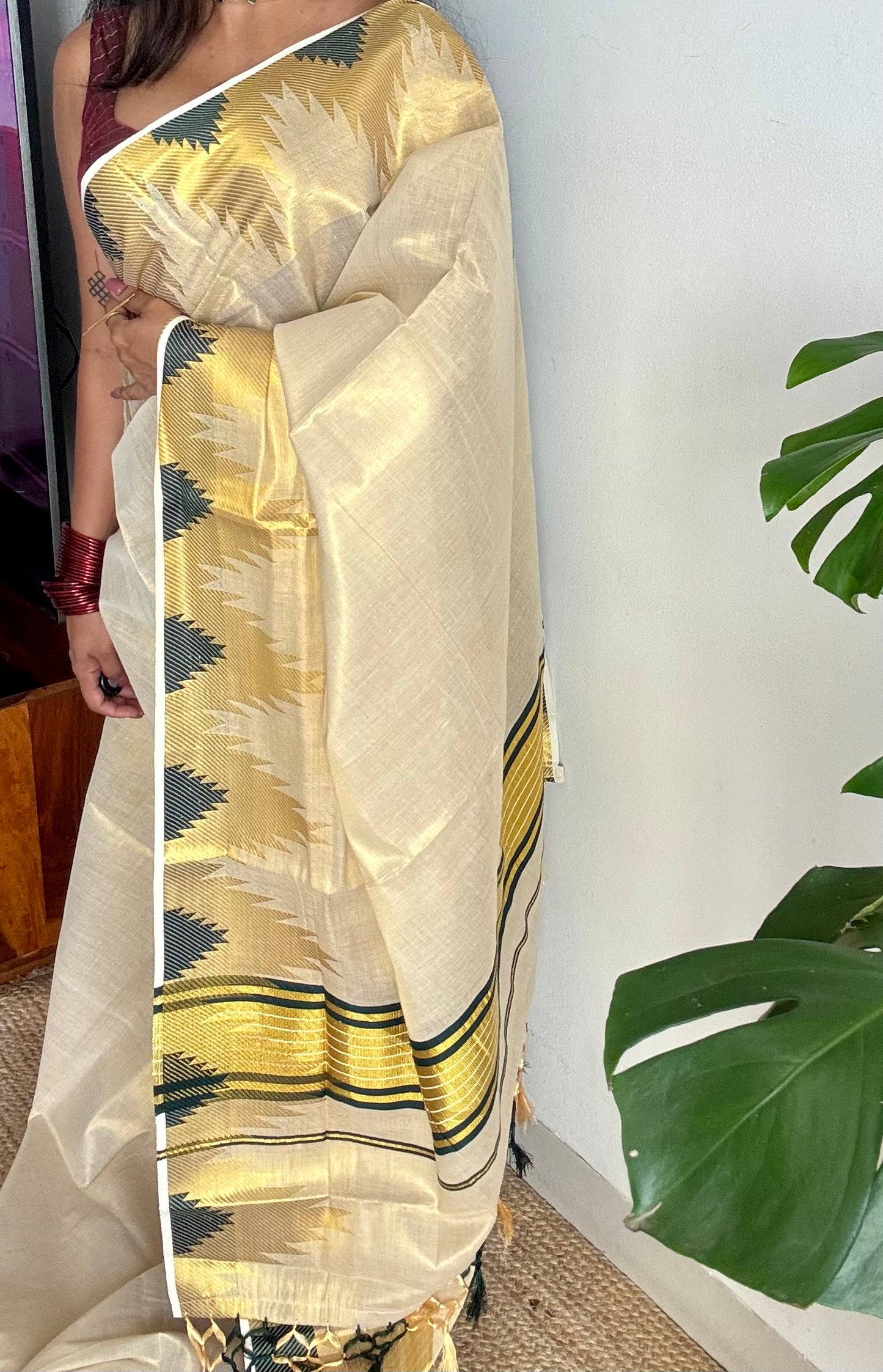 Ivory and gold kerala kasavu saree, dark green temple border - YCIEON47