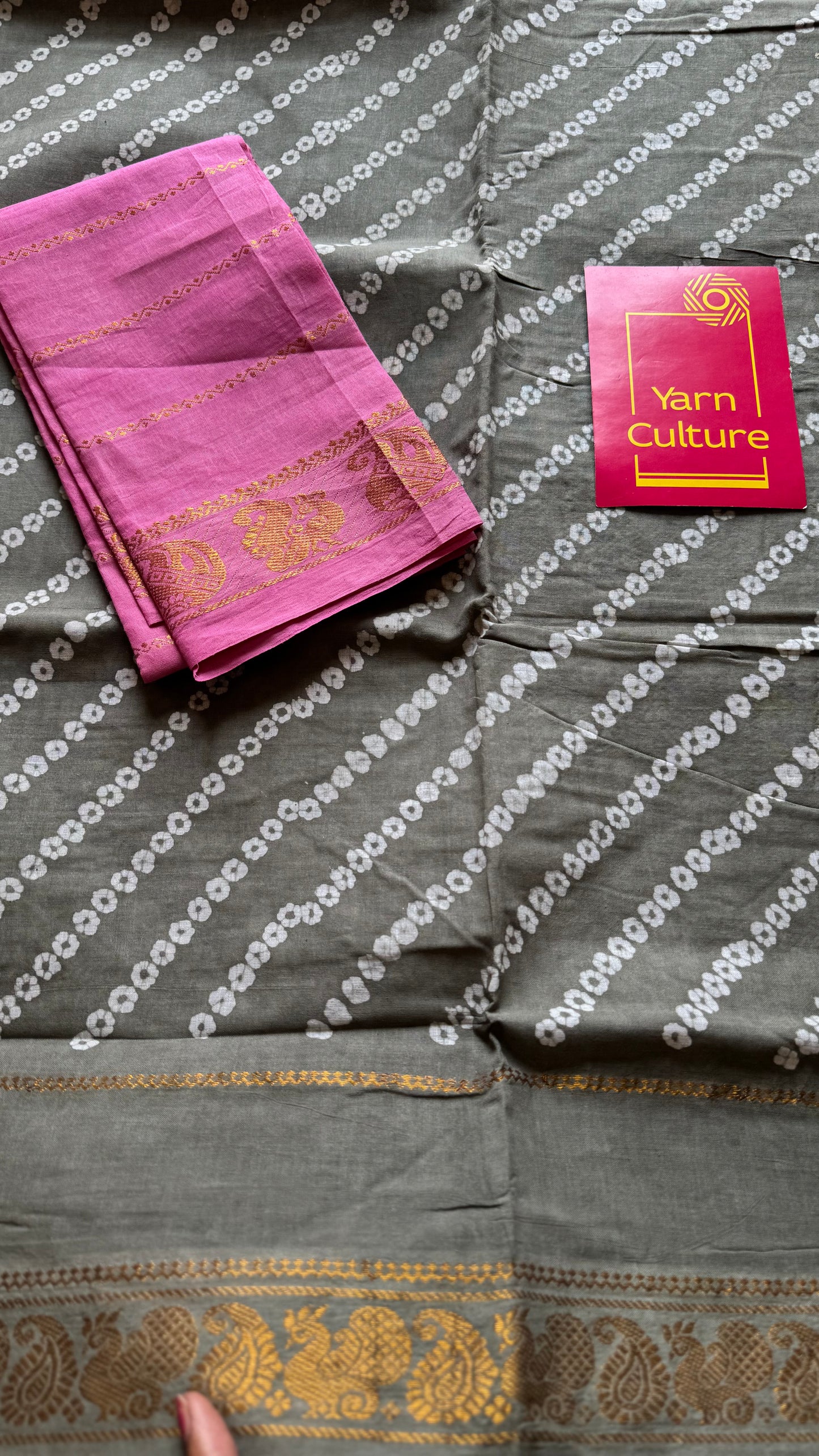 Light grey wax dot printed sungudi, kattuchayam dyed madurai cotton - YCCOTNMSAP157